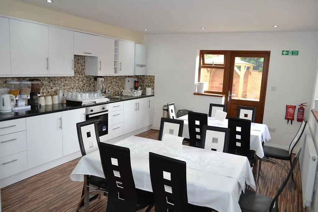 Bed and Breakfast Heathrow Travellers Hub Hounslow