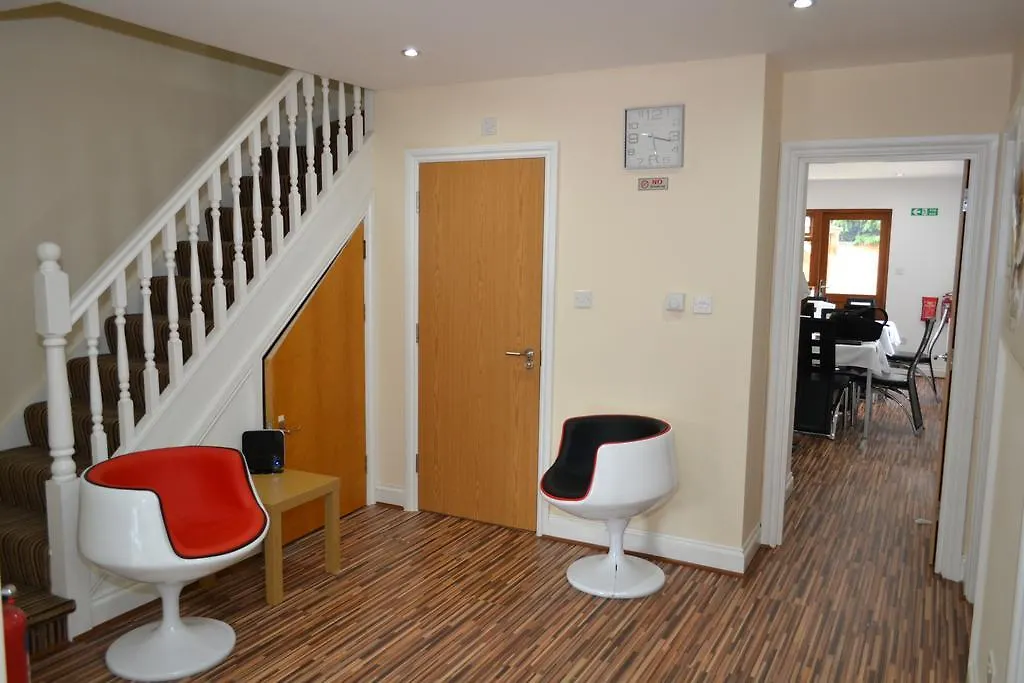 Heathrow Travellers Hub 3*, Hounslow United Kingdom